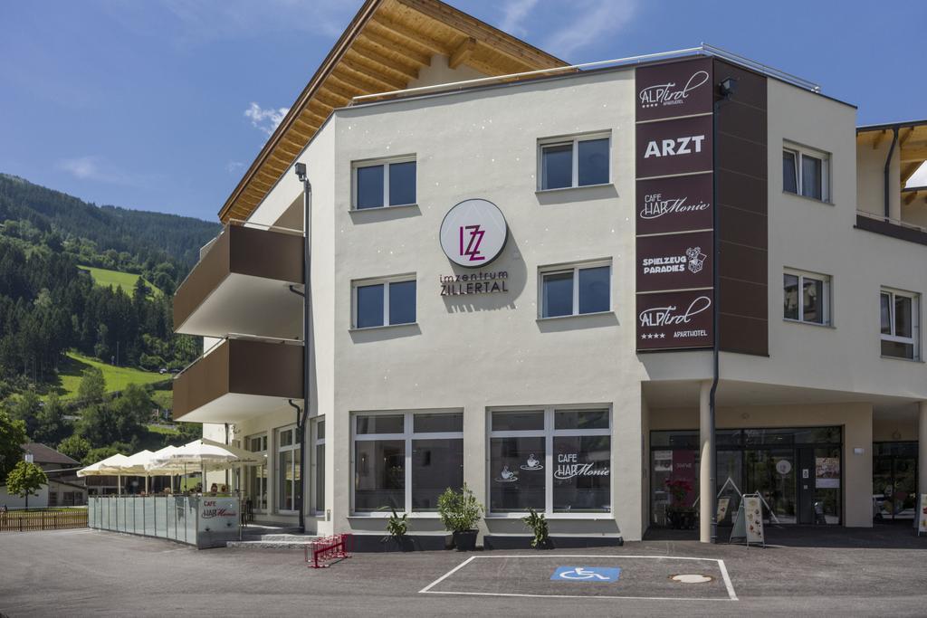 Aparthotel Alptirol Kaltenbach Eksteriør billede
